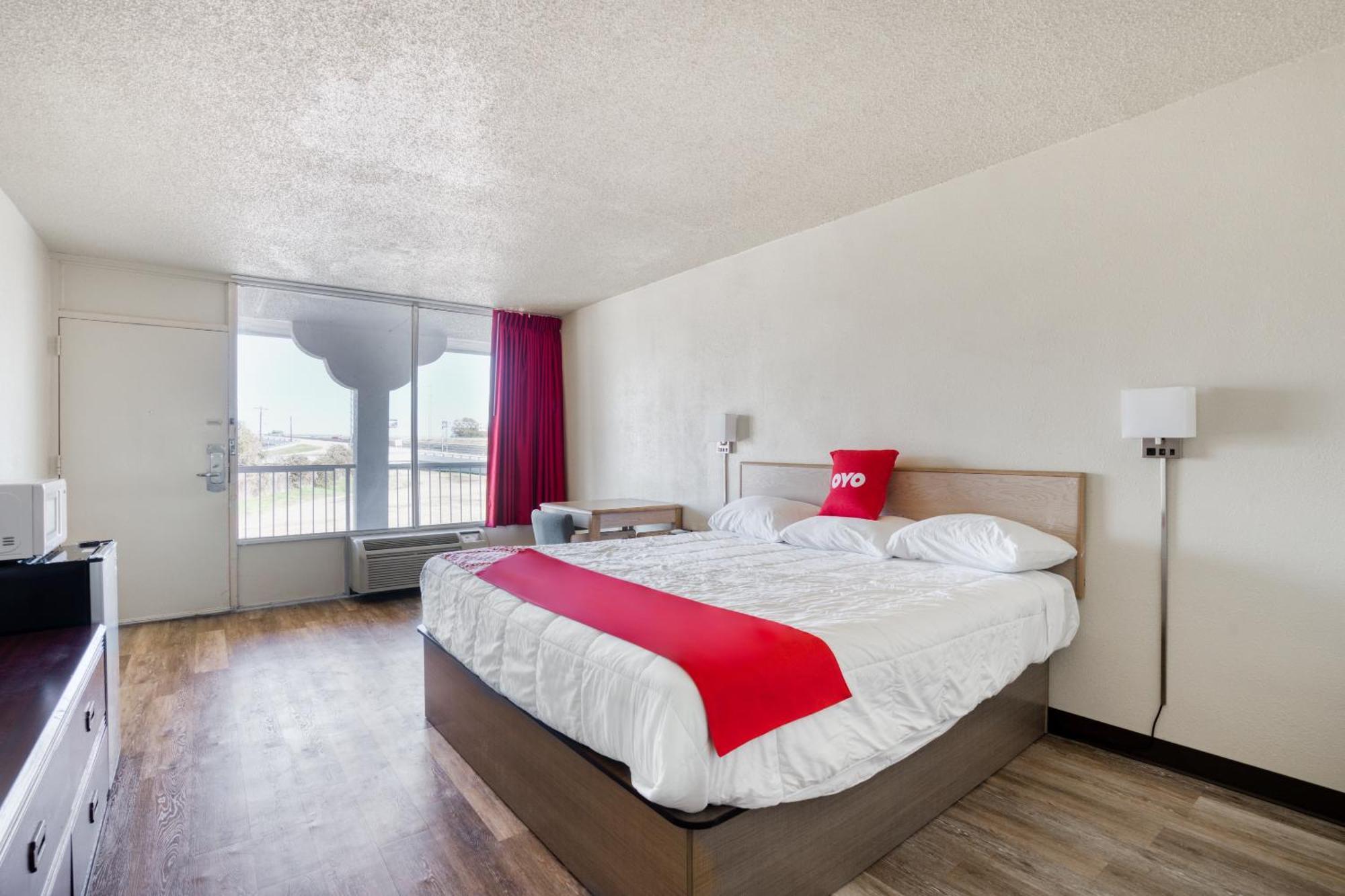 Oyo Hotel Waco University Area I-35 מראה חיצוני תמונה